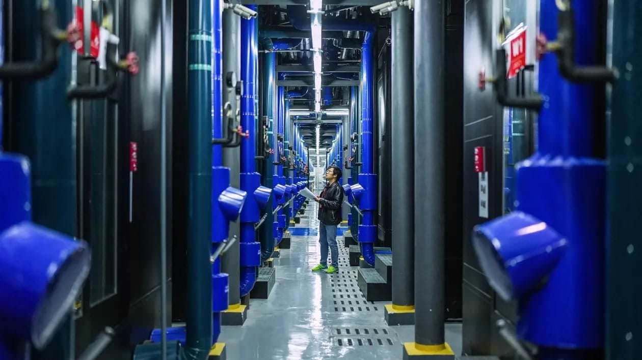 Inside the Guian Data Center of China Unicom, which uses artificial intelligence in its operations. Tao Liang / Xinhua via Getty Images